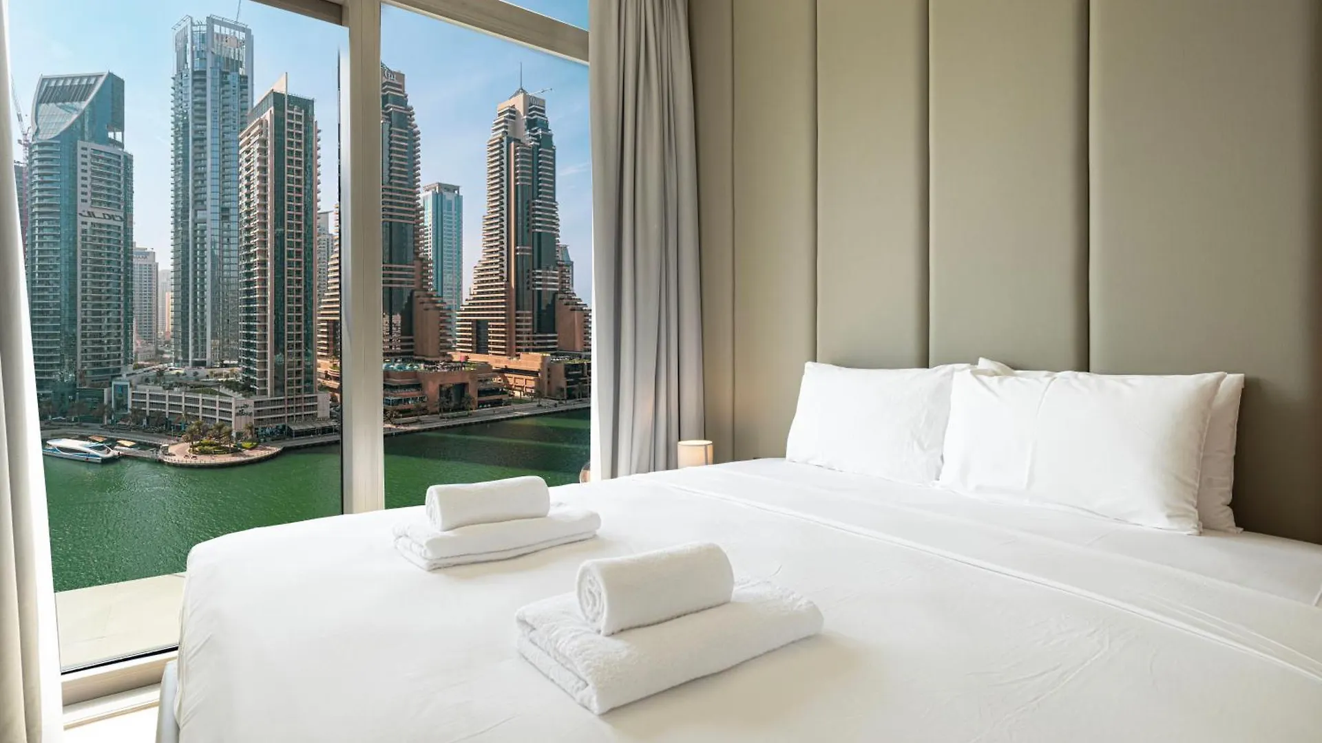 3Br Full Marina View For 8 Near The Metro! Apartment Dubai
