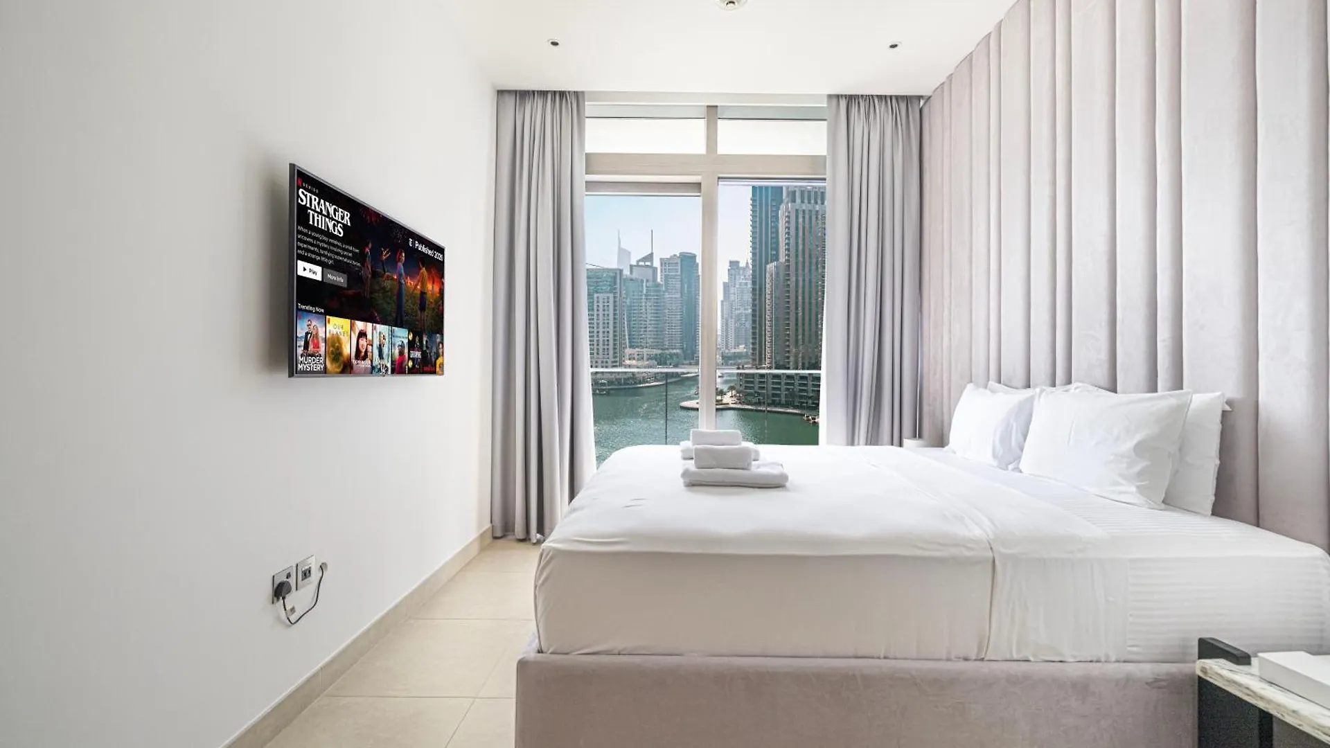 3Br Full Marina View For 8 Near The Metro! Apartment Dubai